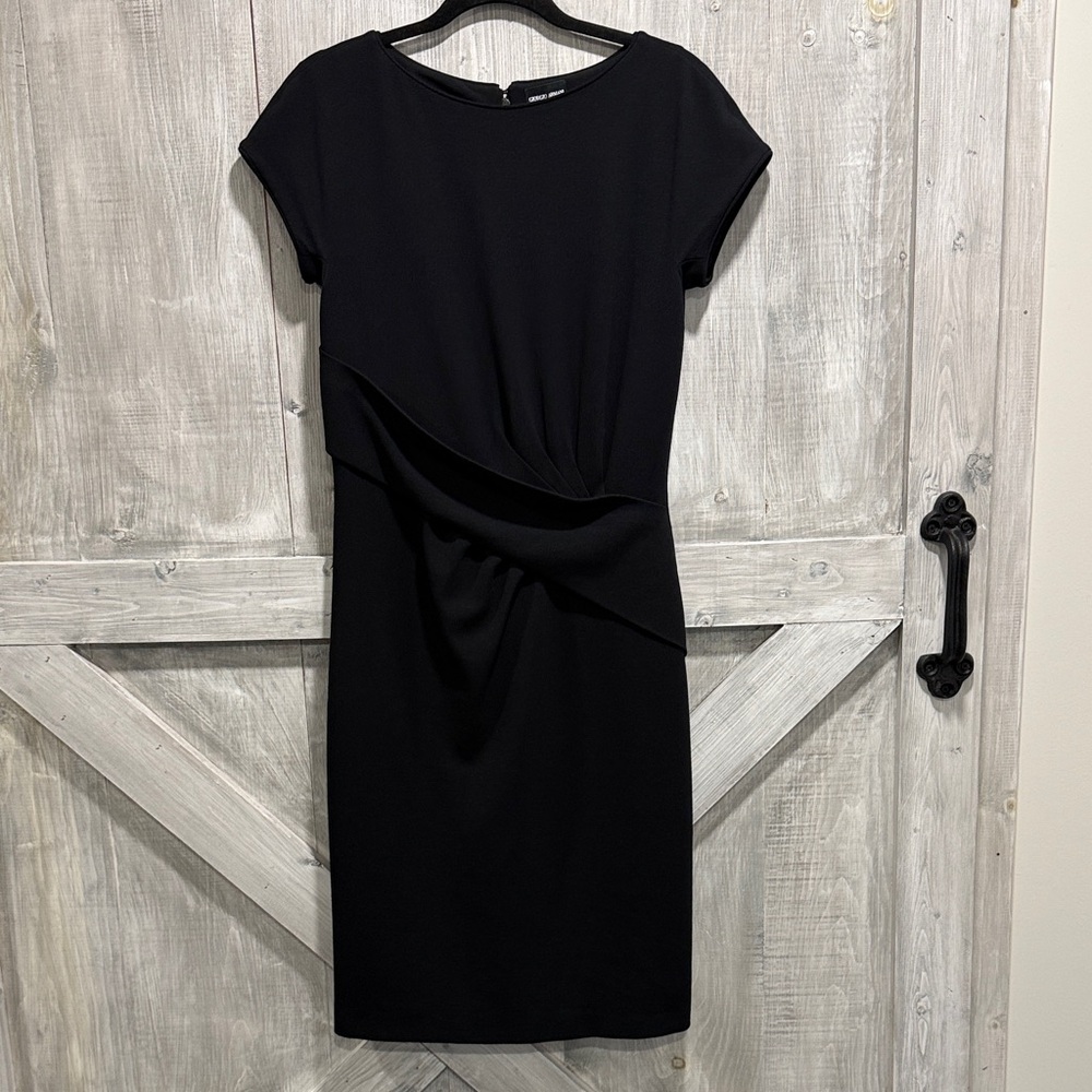 Giorgio Armani women’s 44 EU 12-14 US classic black pencil dress 32F1